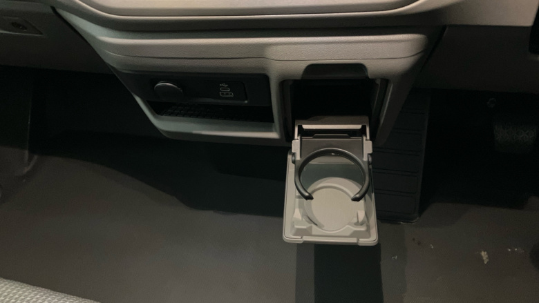 Volkswagen Transporter T32 Swb Electric 160kW 65kWh Commerce Pro Van Auto